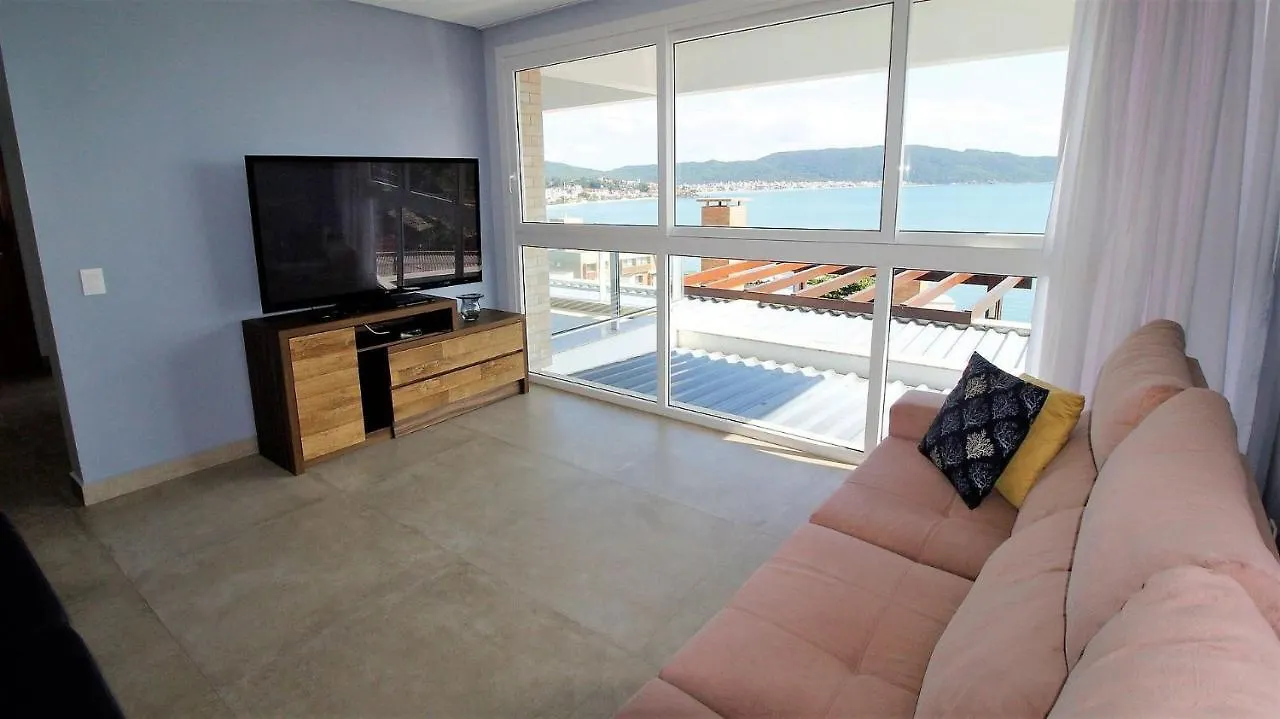 1080 - Apartamento Com Vista Para O Mar Em בומבינאס דירה